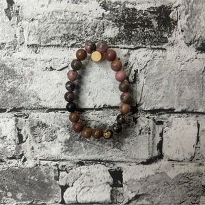 EUC Natural Rhodonite Stone Bracelet Pink Black Gemstone Stretch Bracelet